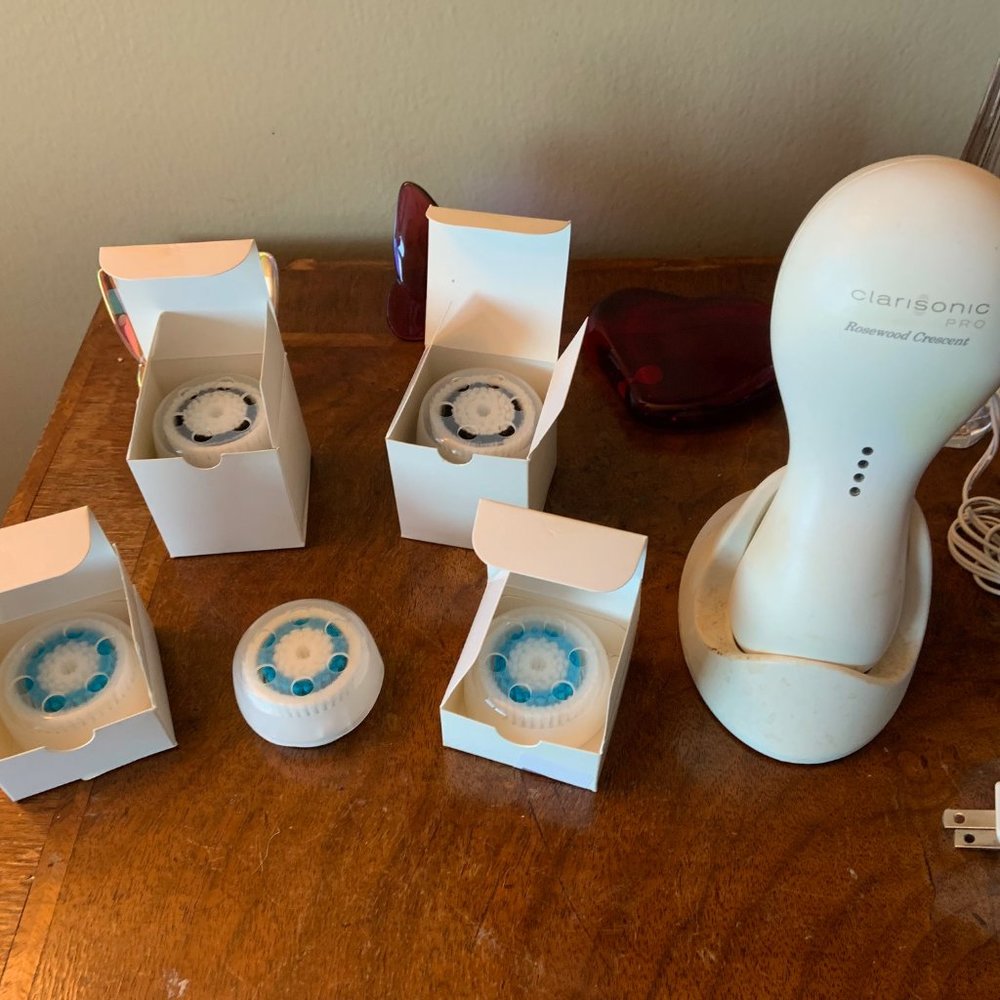 Clarisonic Pro and 7 new facial spin brushes